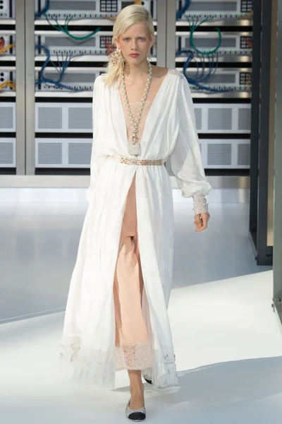 Look 85